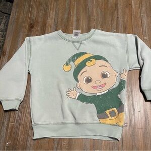 3/$15! Kids size 5t cocomelon J.J. Kids Elf Graphic Sweatshirt